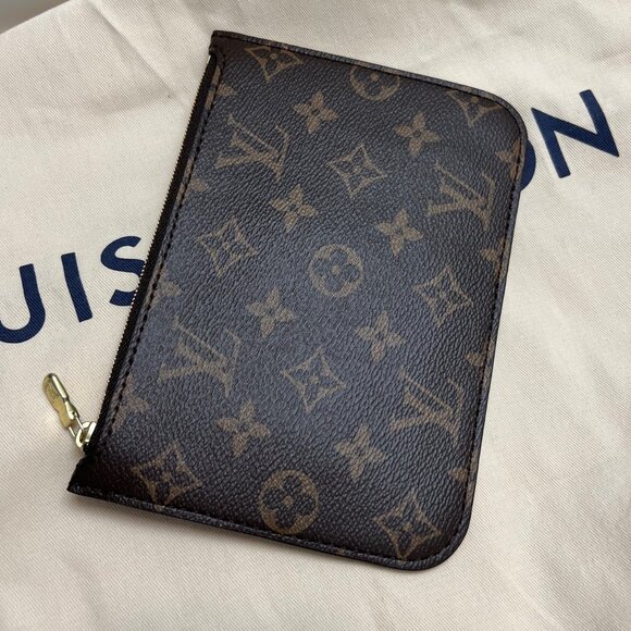 LOUIS VUITTON Monogram Bag Insert/Pouch/Wristlet (NWOT) - Picture 5 of 10